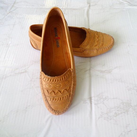 Minnetonka leather loafers 6 - Picture 1 of 12